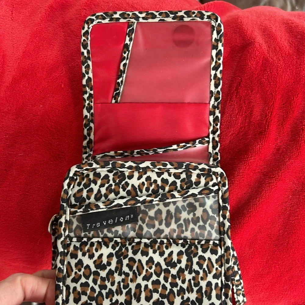 Travelon crossbody - Picture 7 of 11